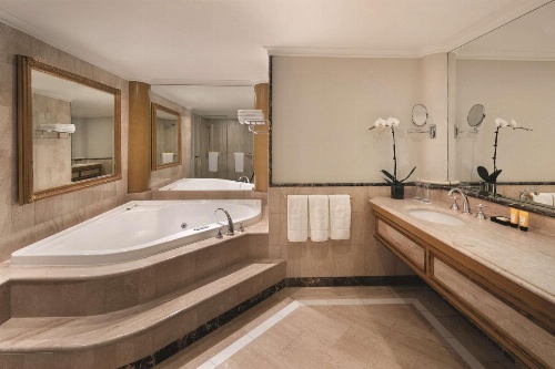 Shangri-La Hotel Sydney image 2